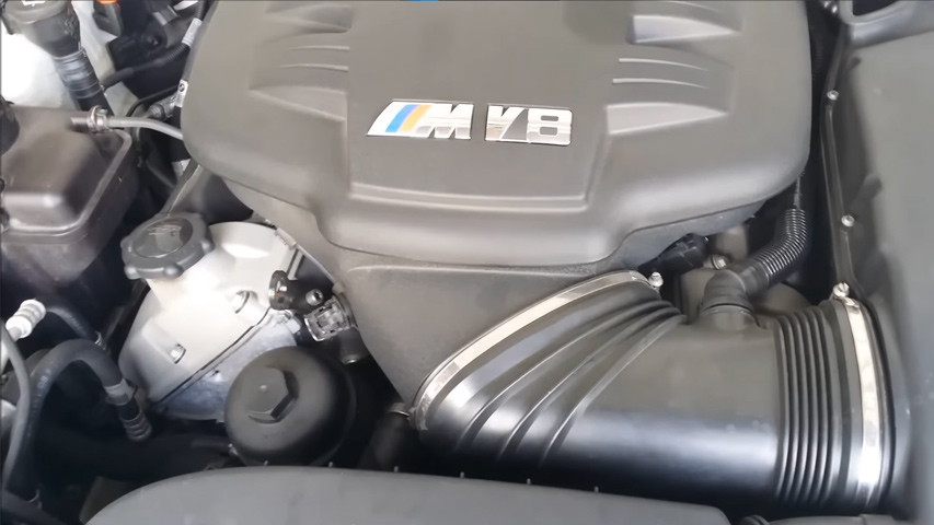 BMW S65 engine 1