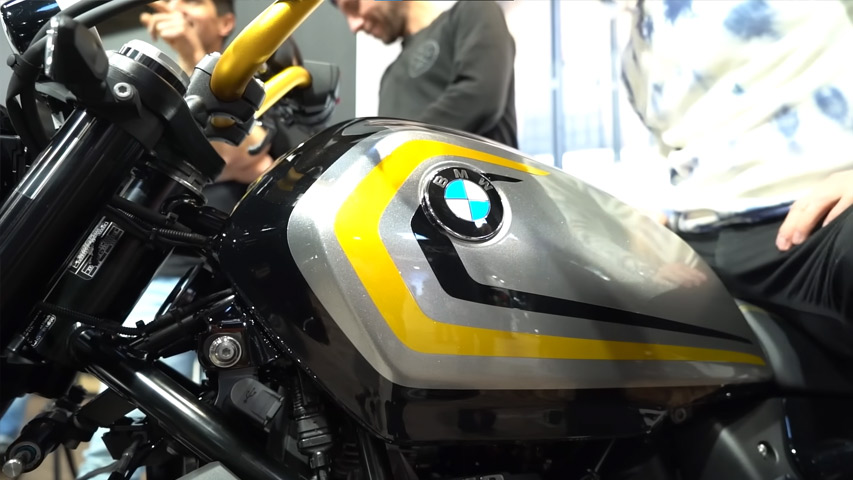 BMW R12 8